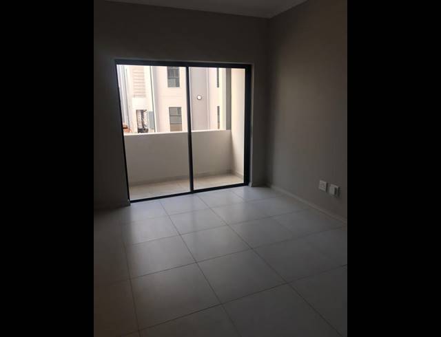 2 BEDROOM COMPLEX FOR SALE IN MIDRIDGE PARK